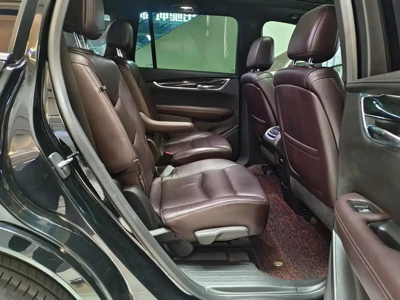2020 Cadillac XT6 28T Six-Seat AWD Luxury — миниатюра 24