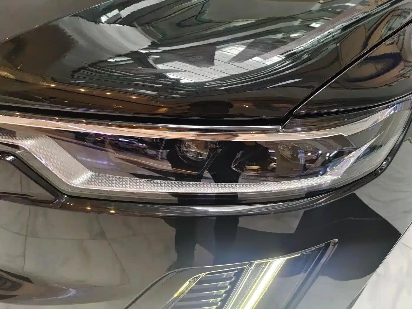 2020 Cadillac XT6 28T Six-Seat AWD Luxury — миниатюра 4