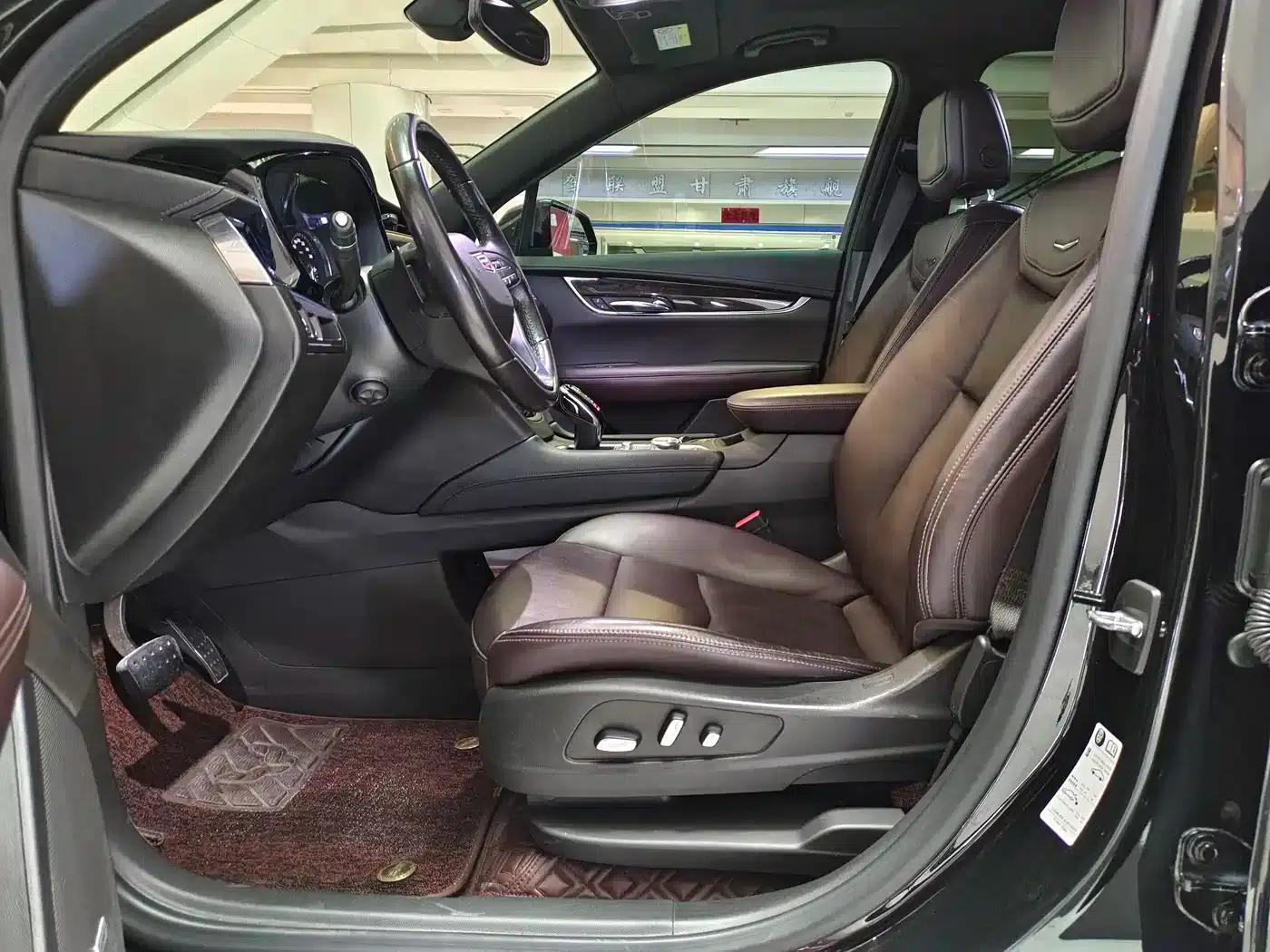 2020 Cadillac XT6 28T Six-Seat AWD Luxury — миниатюра 6