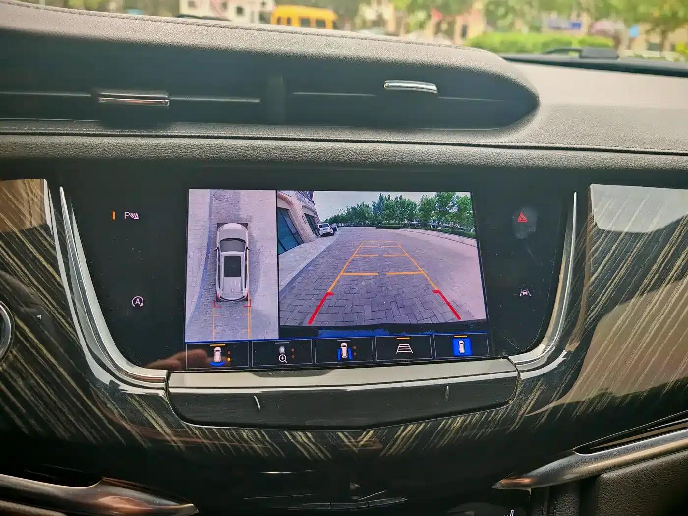 Cadillac XT6 2022 2.0T Six-Seat AWD Luxury 120th Anniversary Limited Edition — миниатюра 14