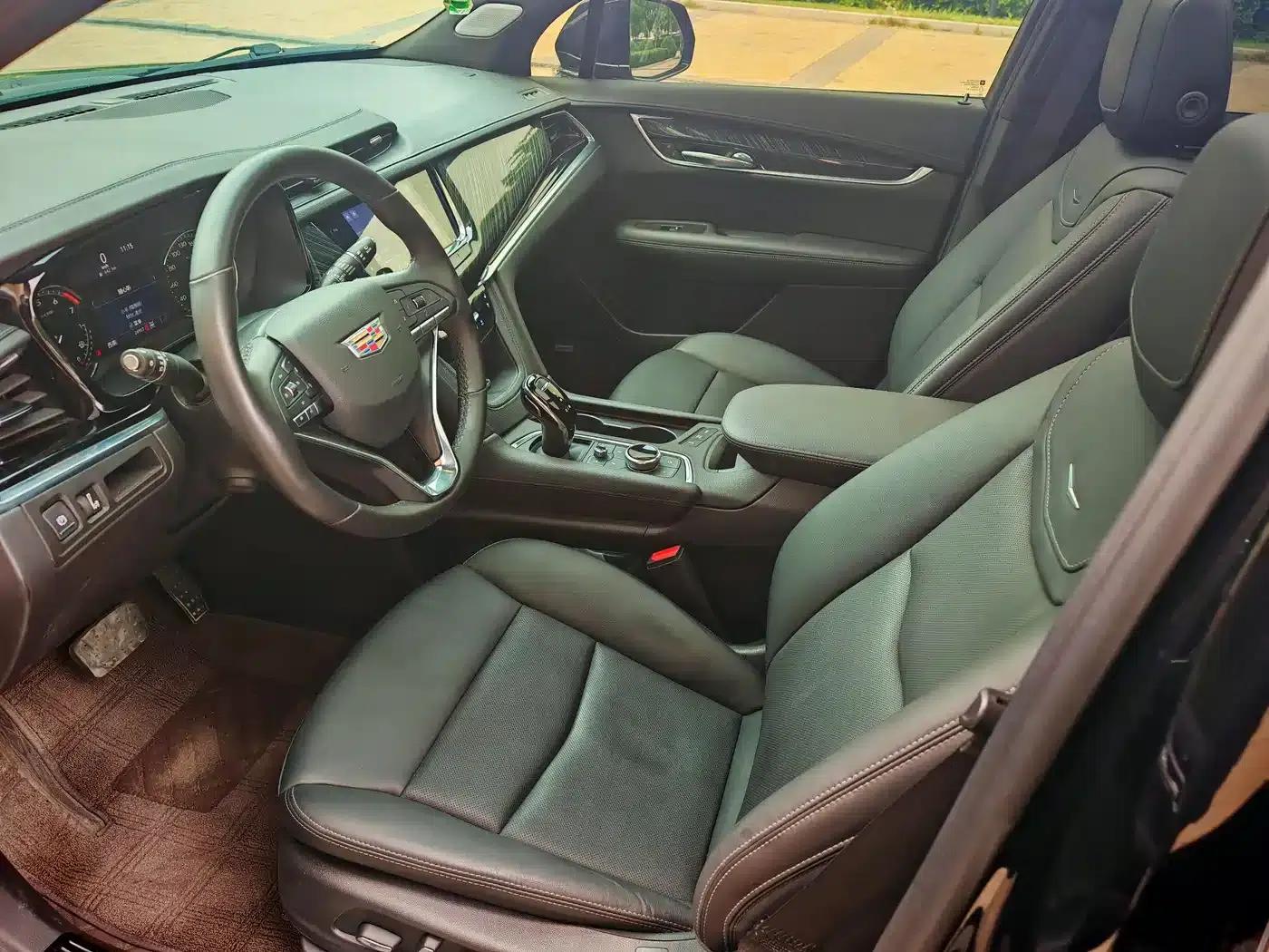 Cadillac XT6 2022 2.0T Six-Seat AWD Luxury 120th Anniversary Limited Edition — миниатюра 8