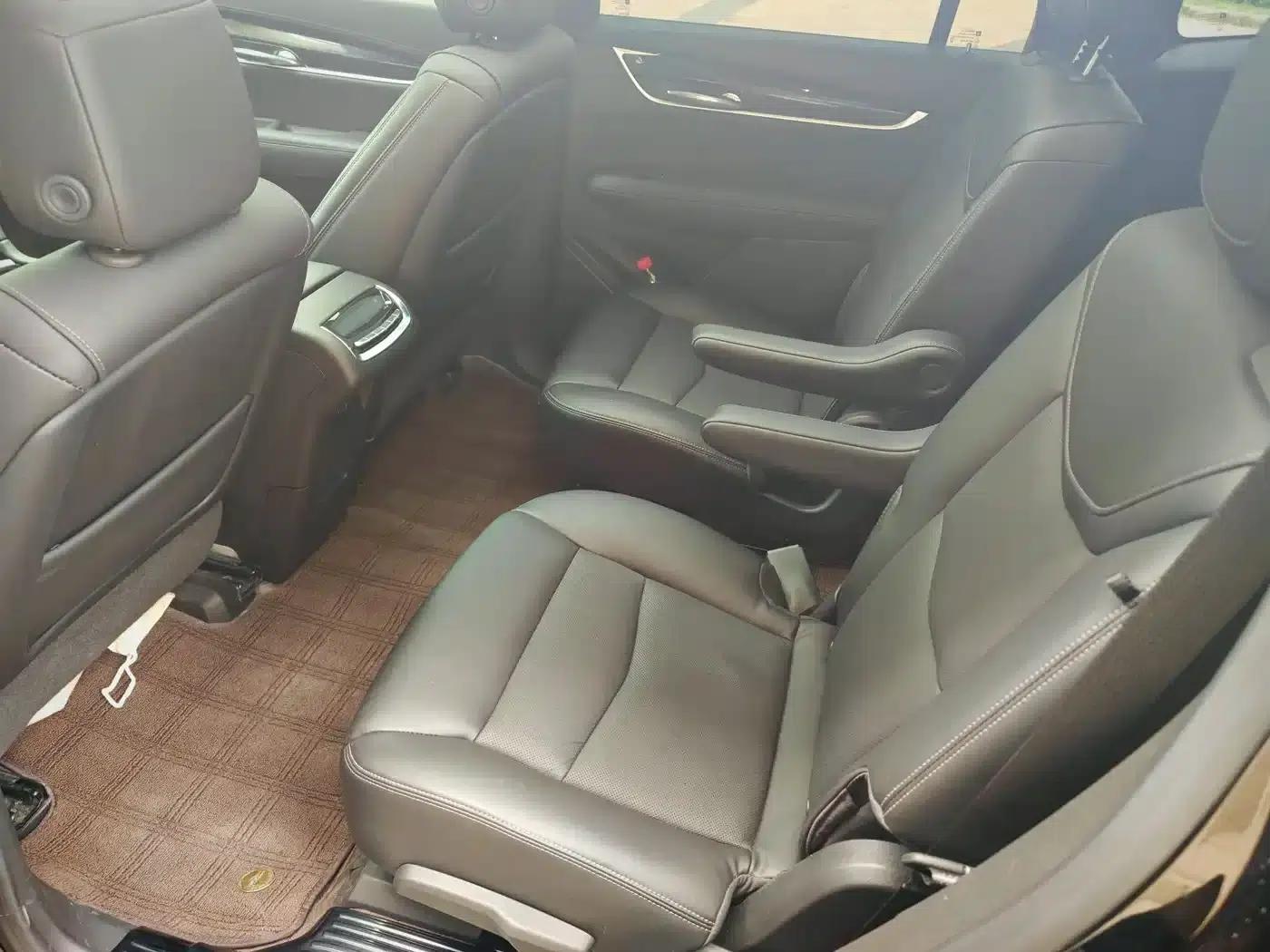 Cadillac XT6 2022 2.0T Six-Seat AWD Luxury 120th Anniversary Limited Edition — миниатюра 9