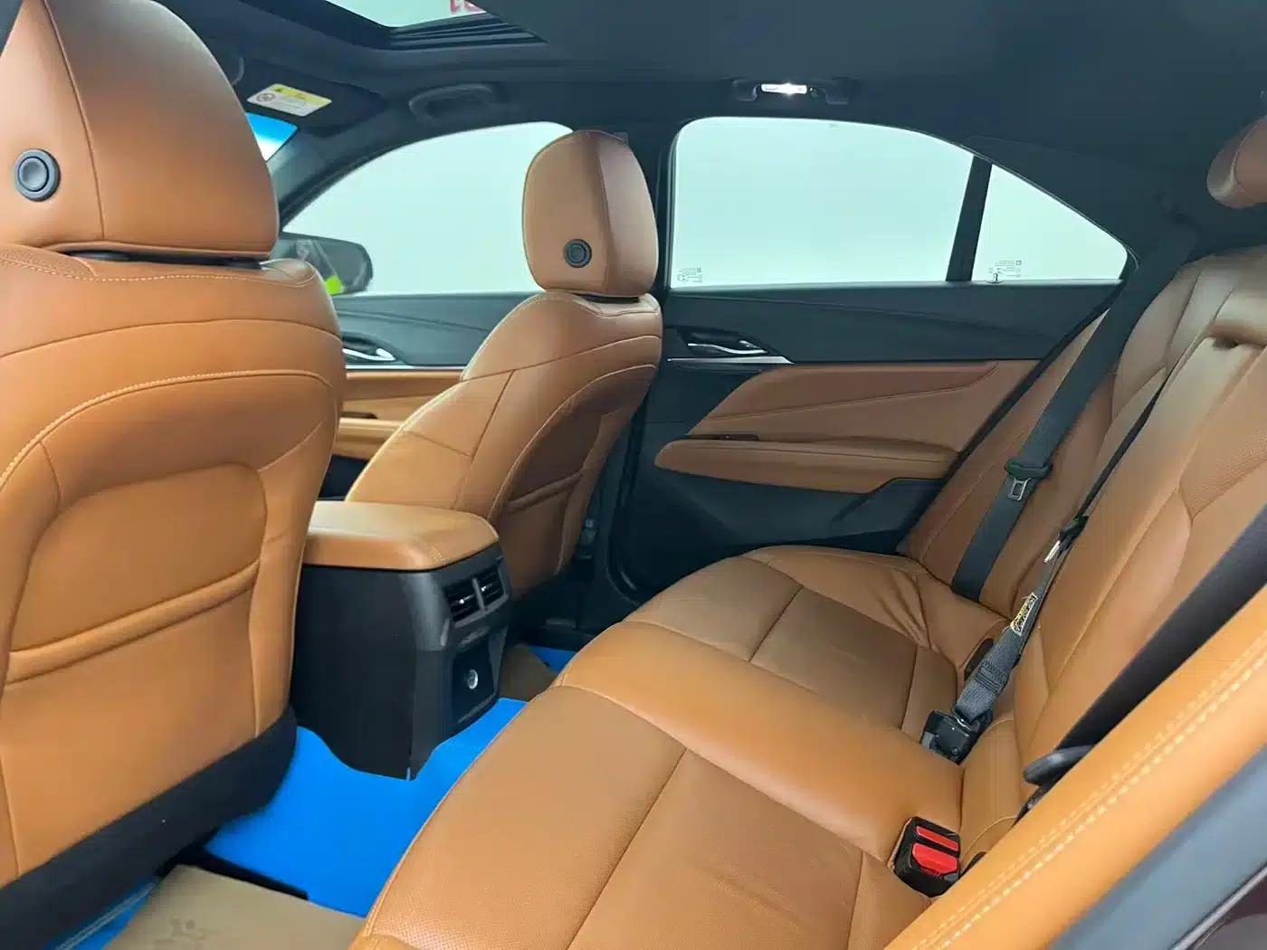 2021 Cadillac CT4 28T Luxury — миниатюра 4