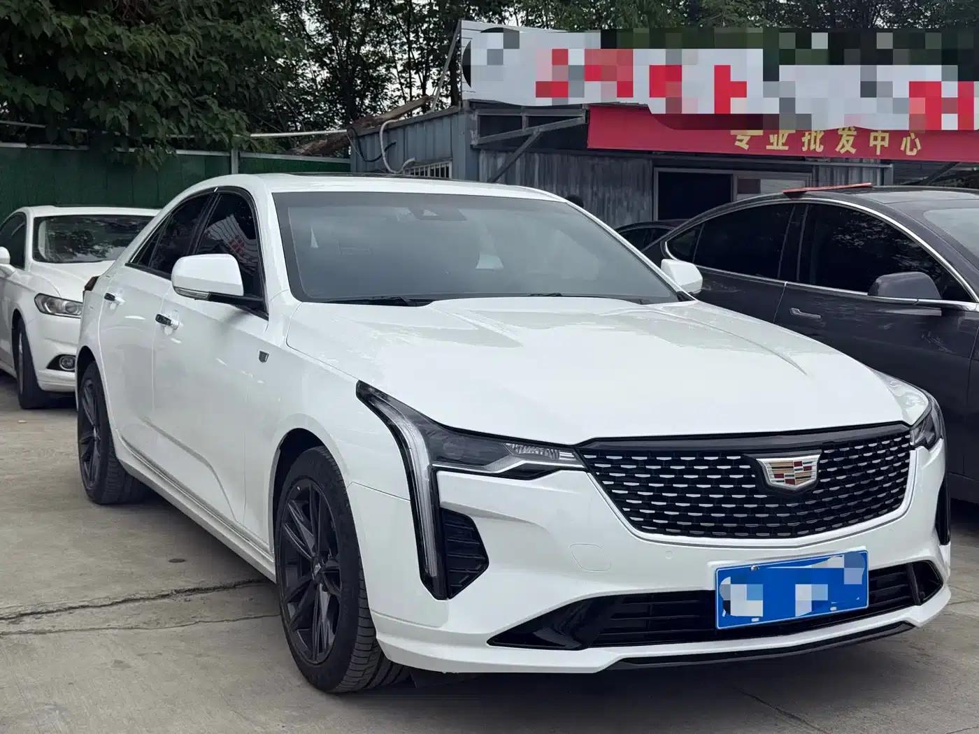 2022 Cadillac CT4 28T Luxury — миниатюра 3