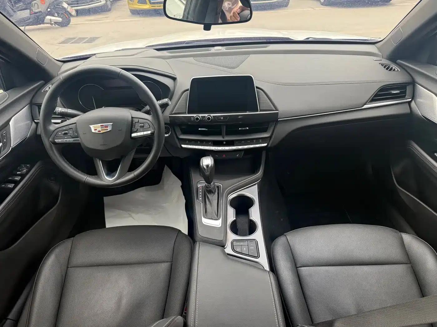 2022 Cadillac CT4 28T Luxury — миниатюра 7