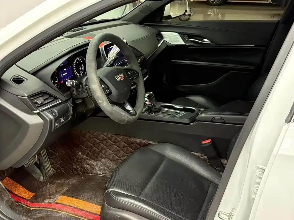 2021 Cadillac CT4 28T Luxury — миниатюра 4