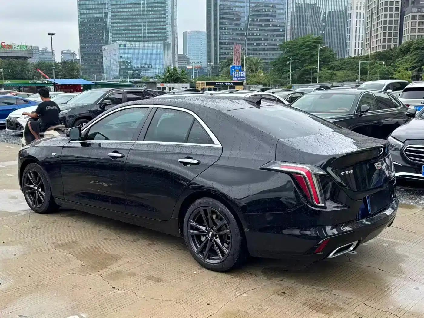2023 Cadillac CT4 25T Luxury — миниатюра 2