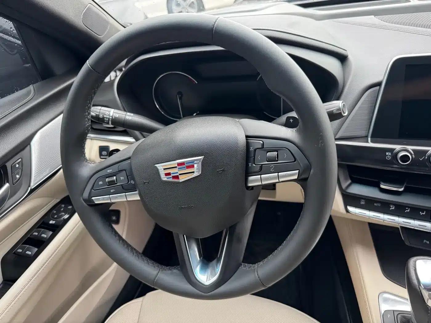 2023 Cadillac CT4 25T Luxury — миниатюра 12
