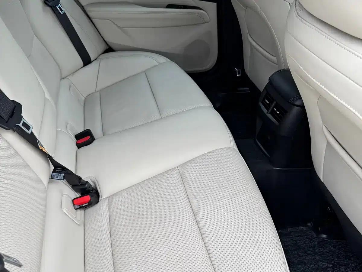 2023 Cadillac CT4 25T Luxury — миниатюра 16