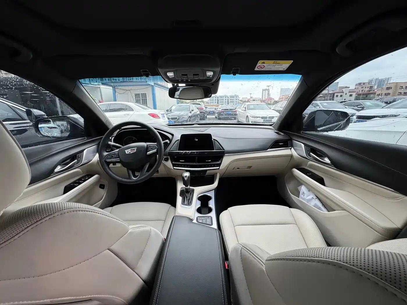 2023 Cadillac CT4 25T Luxury — миниатюра 17