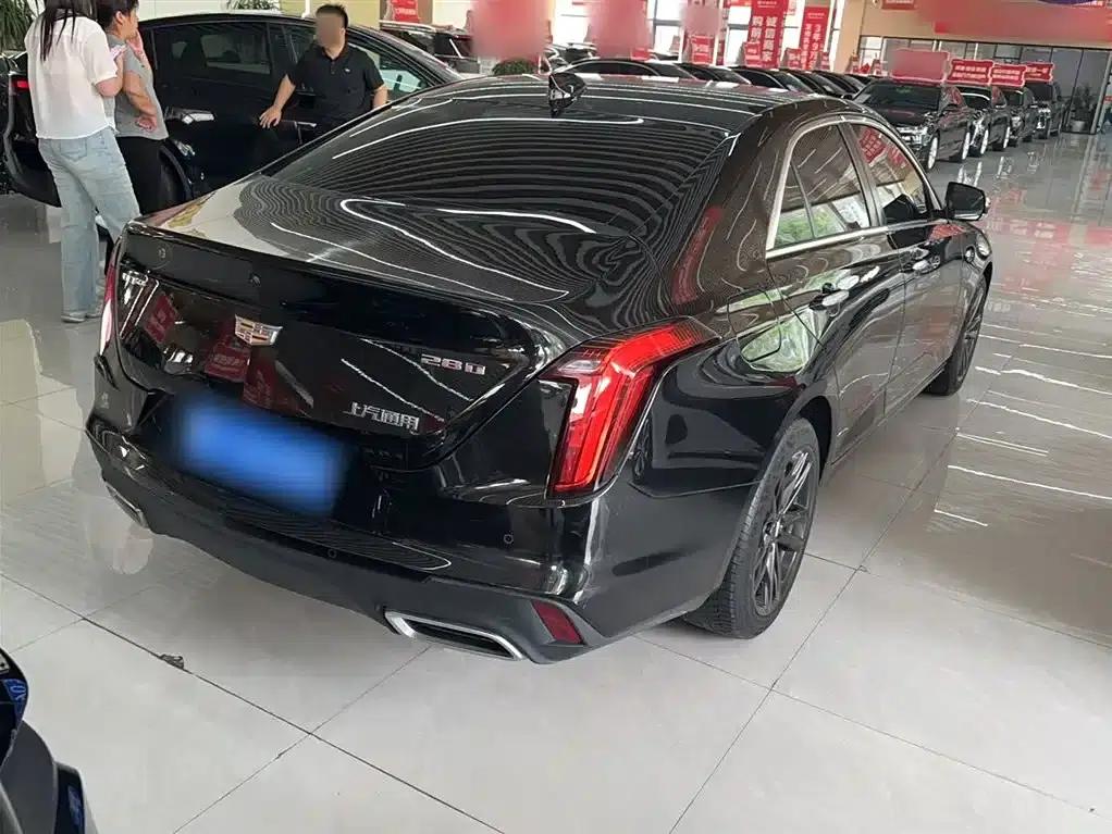 2022 Cadillac CT4 28T Luxury — миниатюра 16