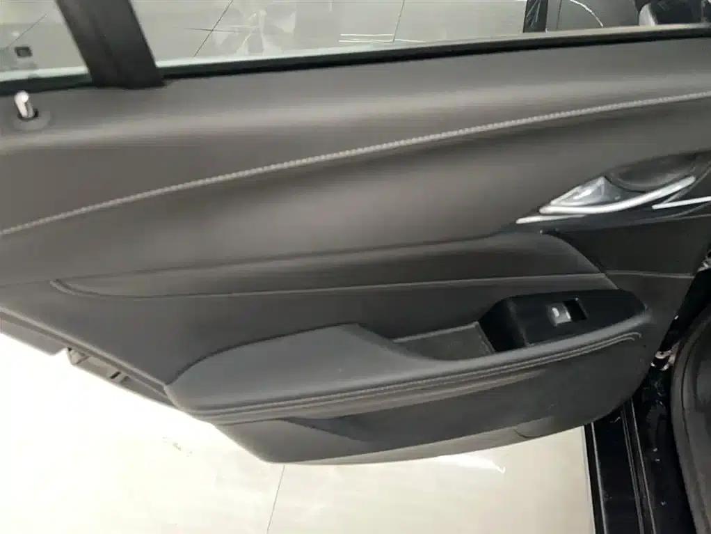 2022 Cadillac CT4 28T Luxury — миниатюра 5