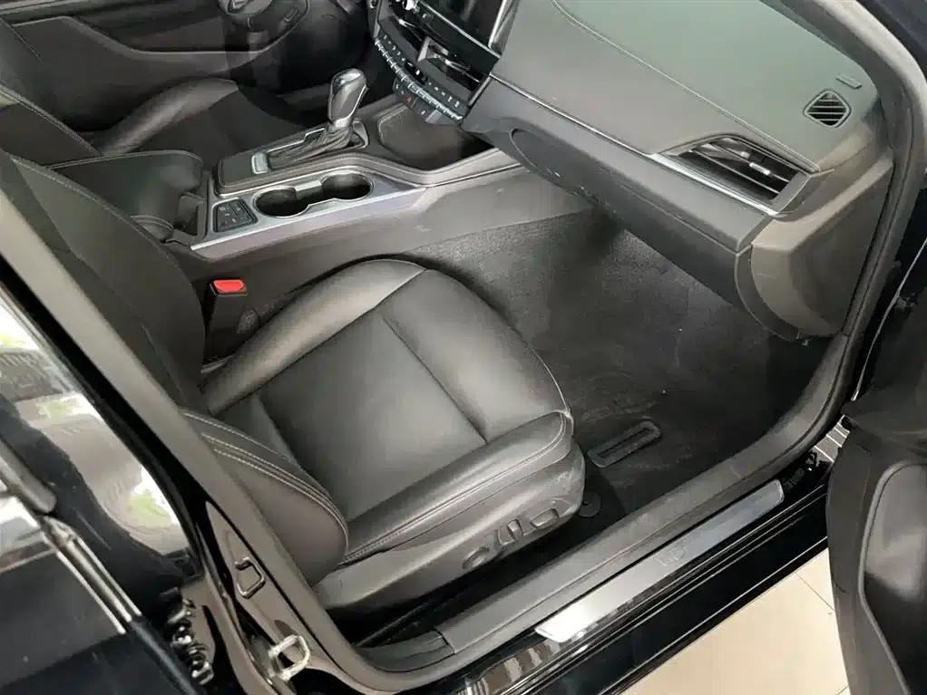 2022 Cadillac CT4 28T Luxury — миниатюра 10
