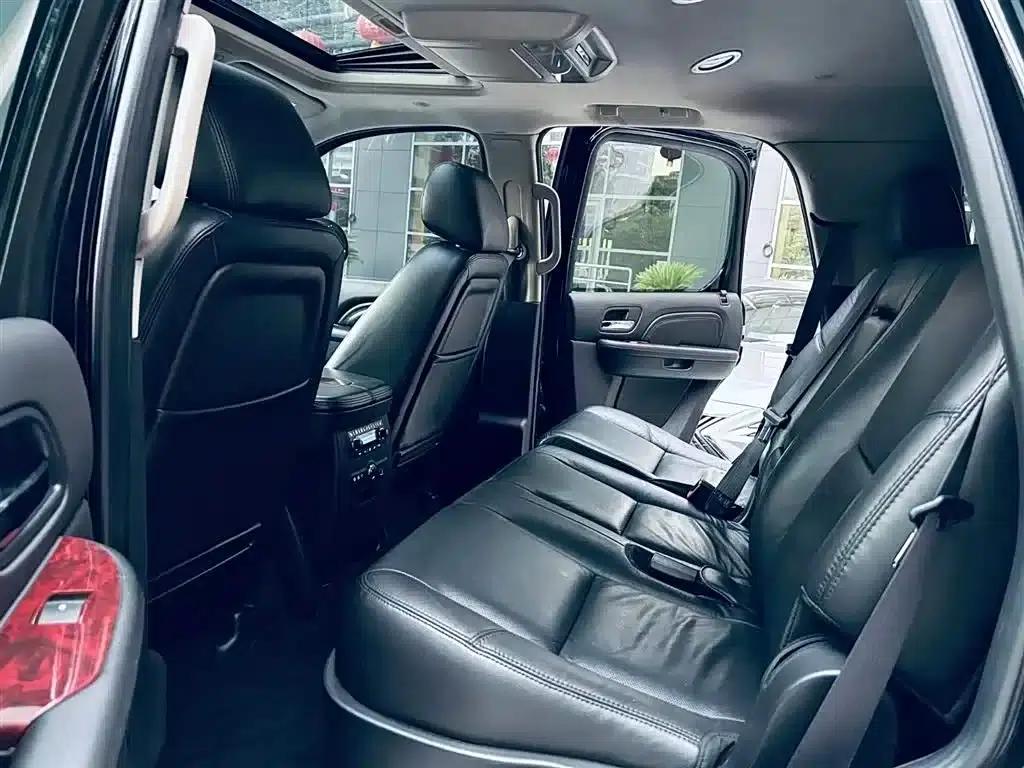 2010 Cadillac Escalade 6.0 Hybrid — миниатюра 18
