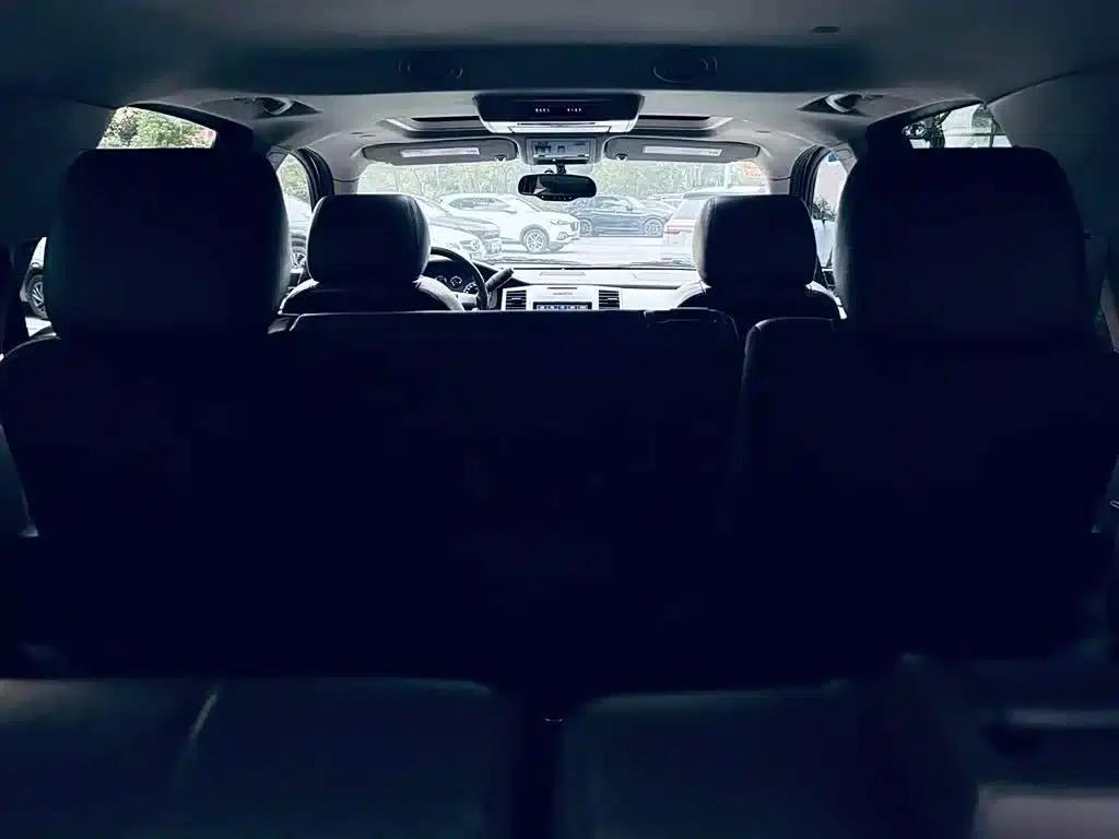 2010 Cadillac Escalade 6.0 Hybrid — миниатюра 20