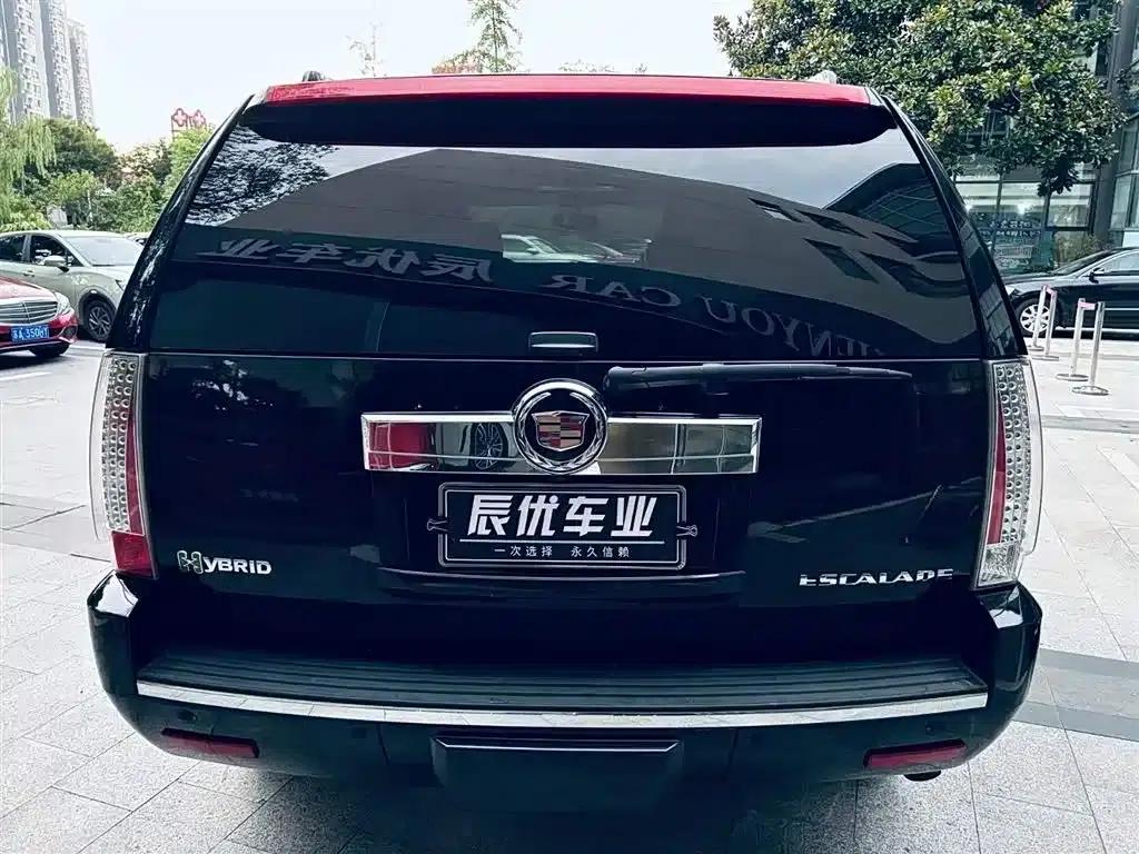 2010 Cadillac Escalade 6.0 Hybrid — миниатюра 4