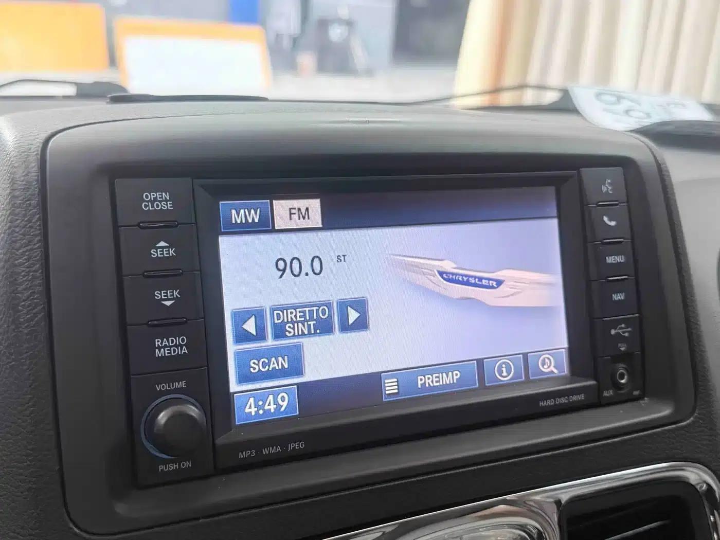 2014 Imported Grand Voyager 3.6L Comfort Edition — миниатюра 13