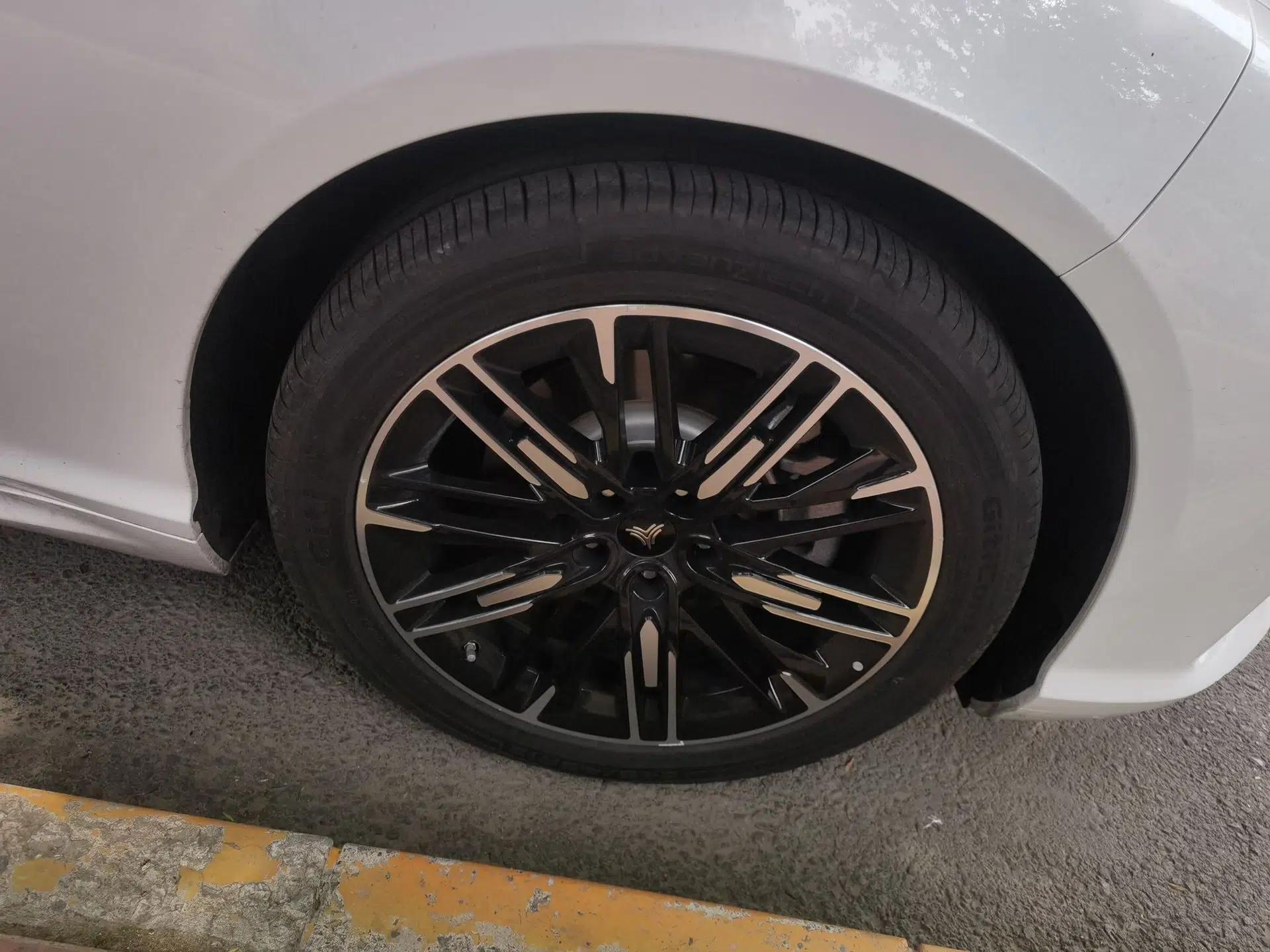 NETA S 2023 Pure Electric 520km Rear-Drive Lite Version — миниатюра 8