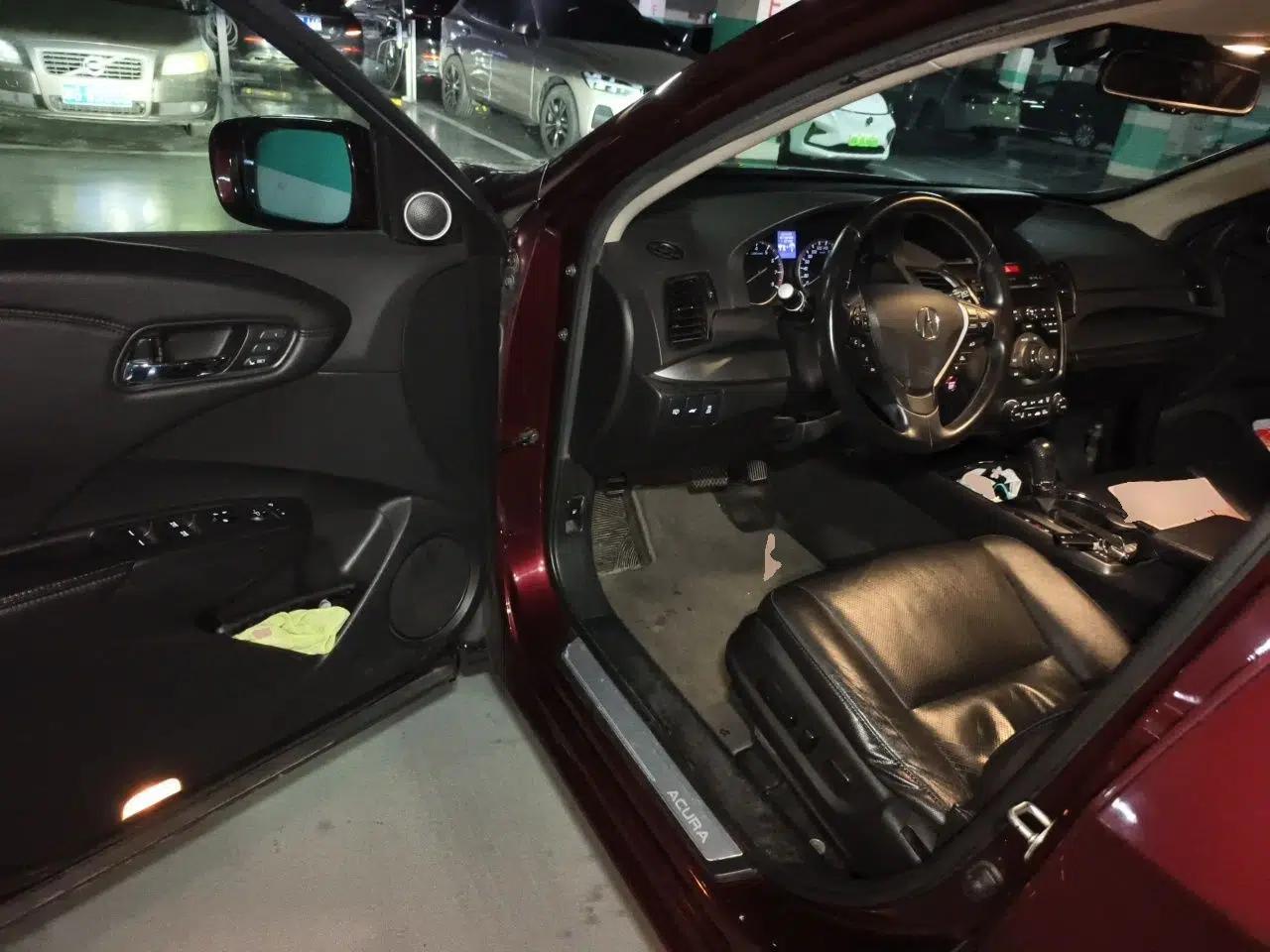 Acura RDX 2013 3.0L Two-Wheel Drive Elite Edition — миниатюра 17