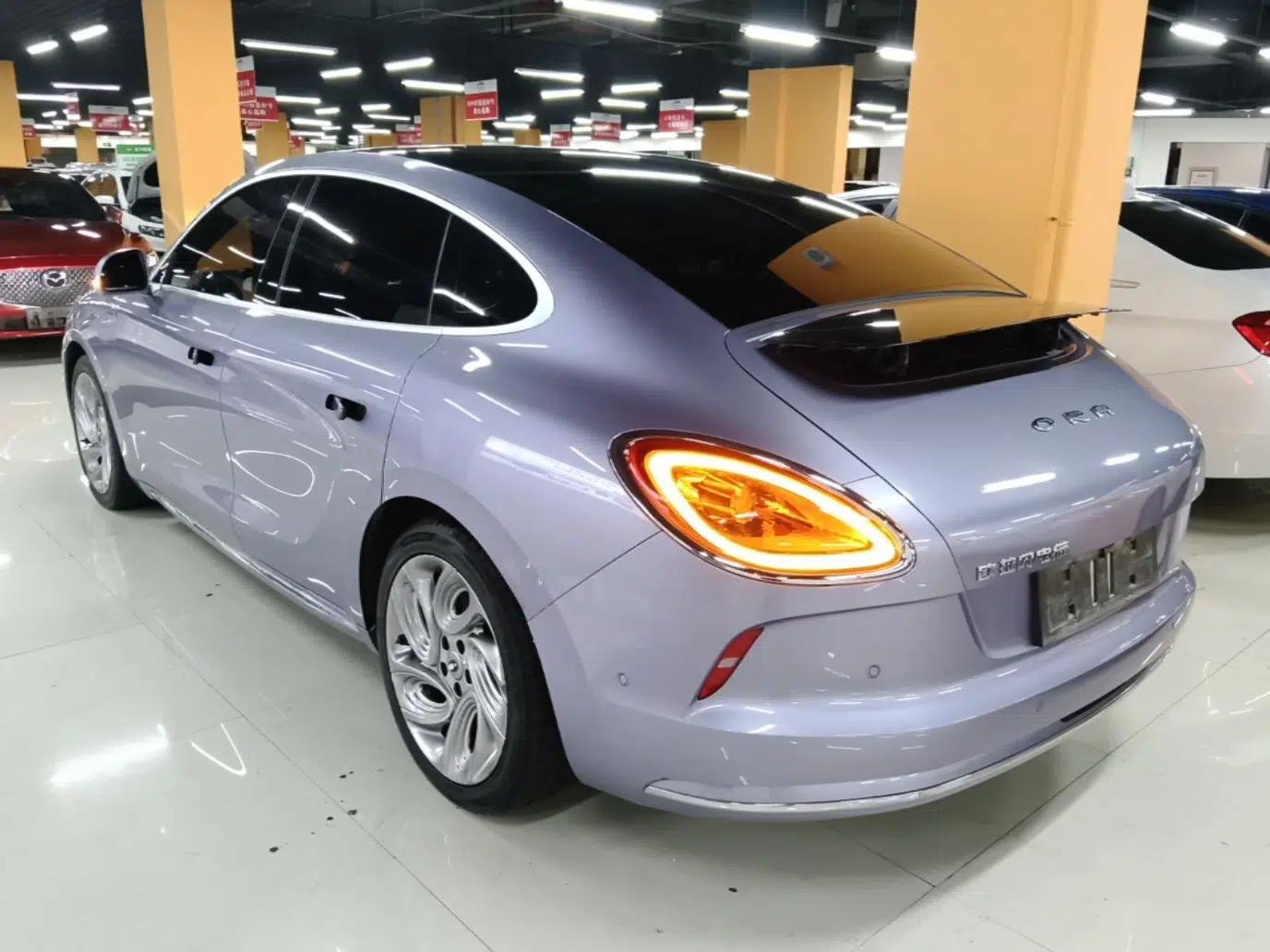 ORA Lightning Cat 2022 555 km Luxury Edition — миниатюра 4