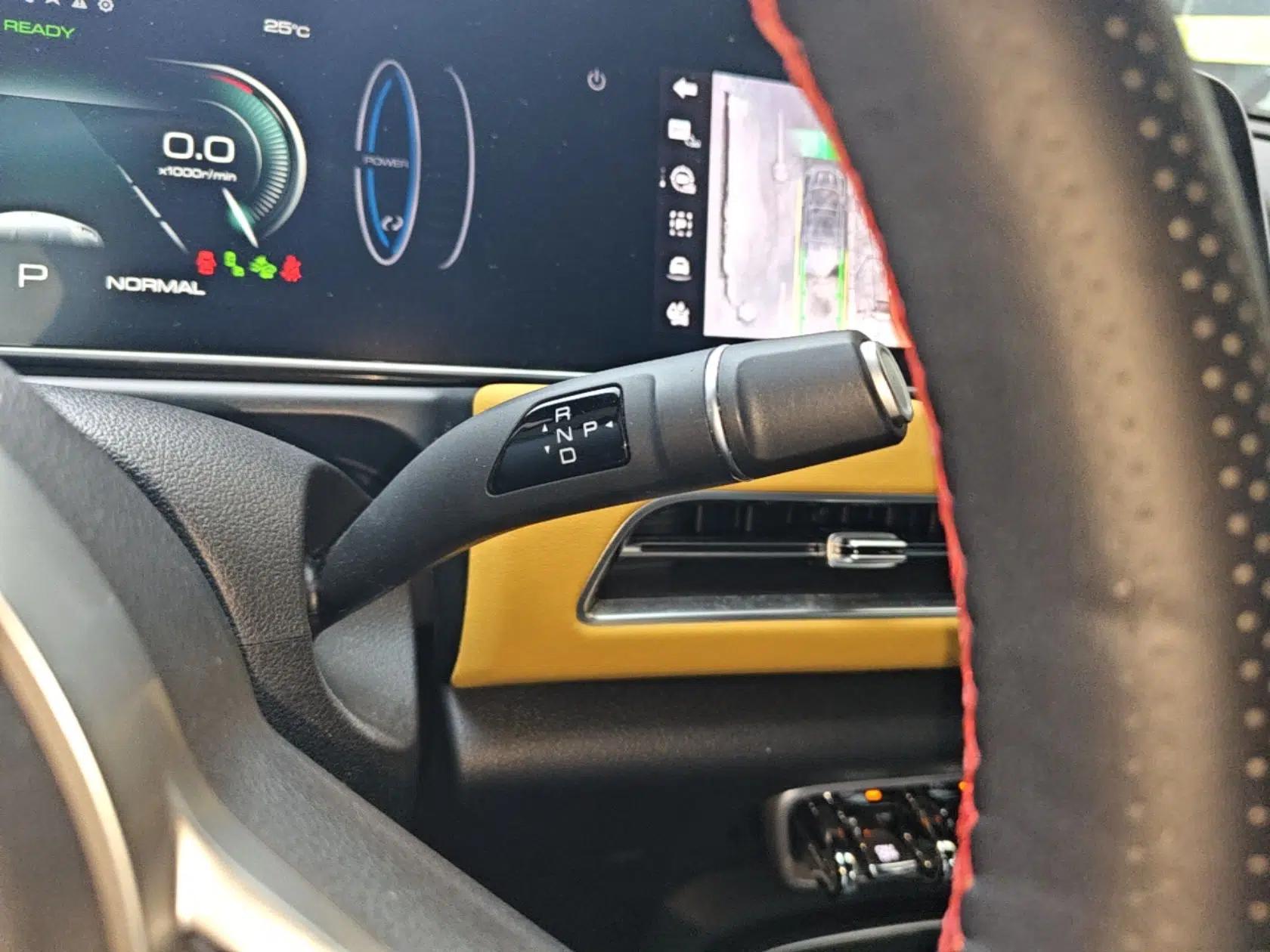 ORA Good Cat GT 2023 Mulan Edition 401km Prestige Version — миниатюра 17
