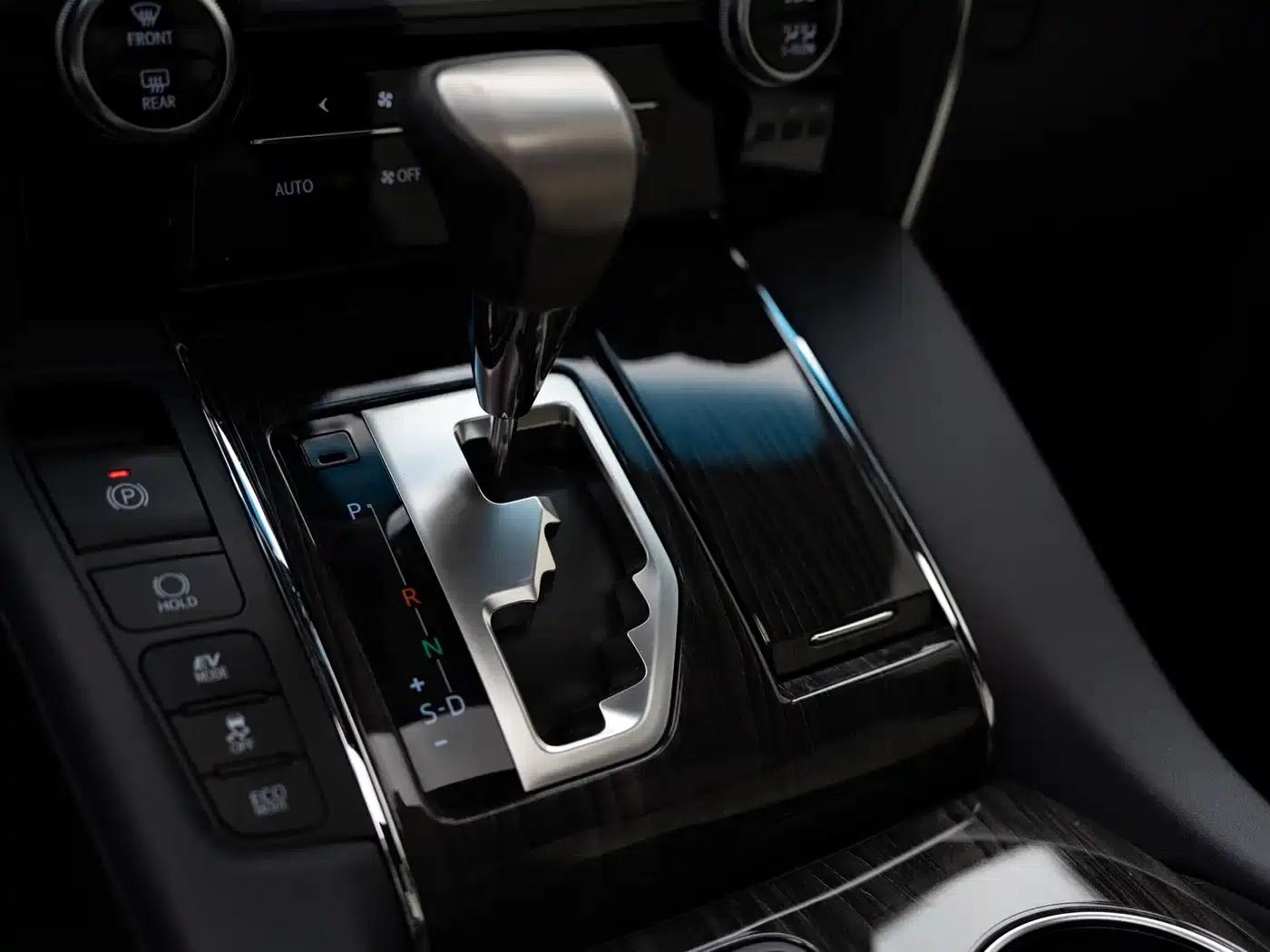 Lexus LM 2020 300h Four-Seat Executive Edition — миниатюра 12