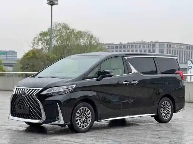 Lexus LM 2020 300h Four-Seat Executive Edition