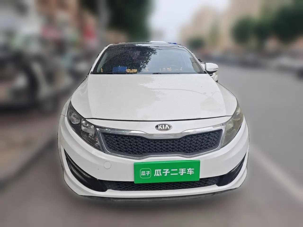 Kia K5 2012 2.0L Automatic DLX — миниатюра 2