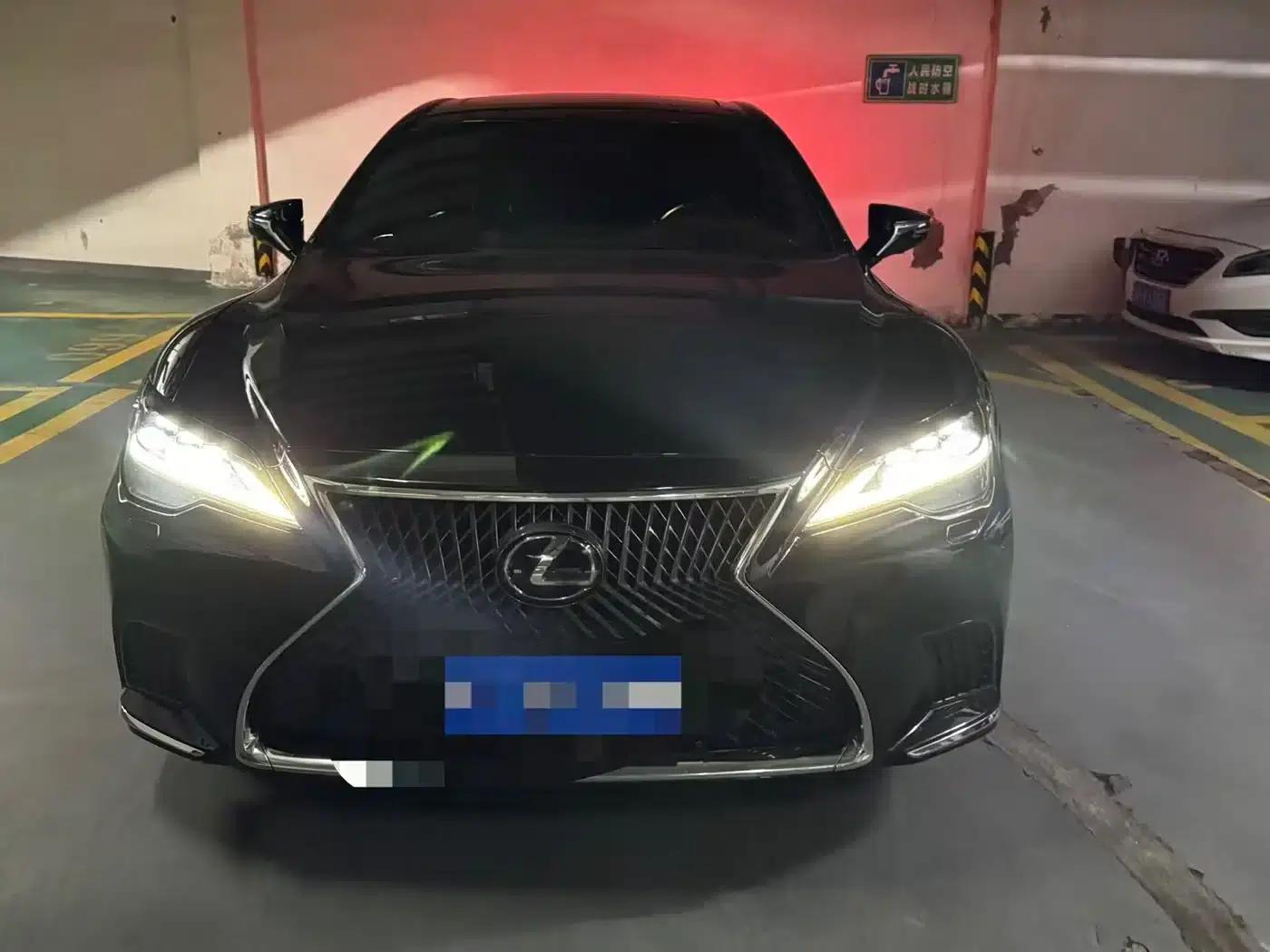 Lexus LS 500h Executive Edition 2021 — миниатюра 2