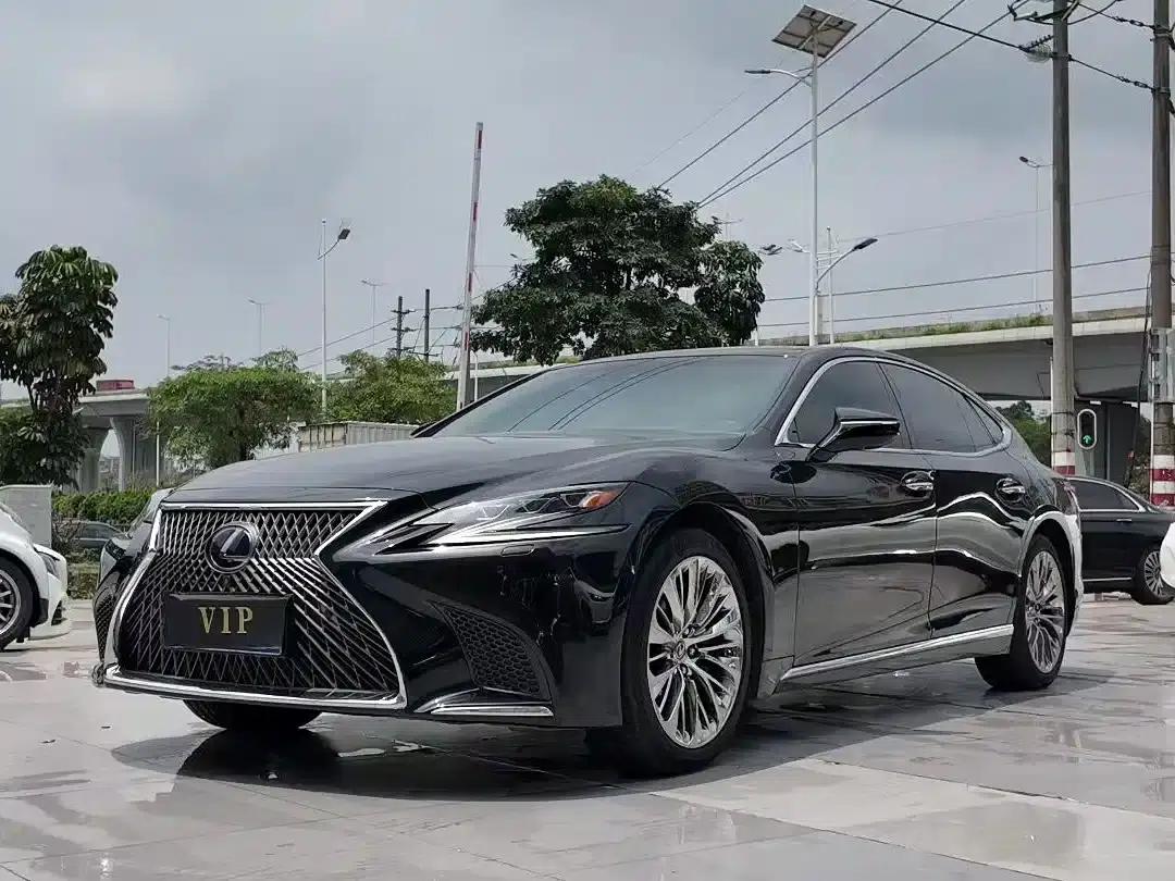 Lexus LS 2018 500h Executive Edition (China V emission standard) — миниатюра 1