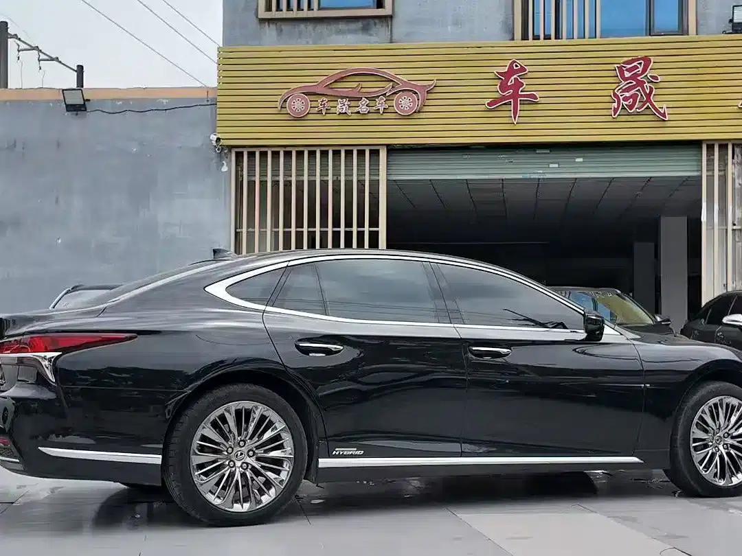 Lexus LS 2018 500h Executive Edition (China V emission standard) — миниатюра 7