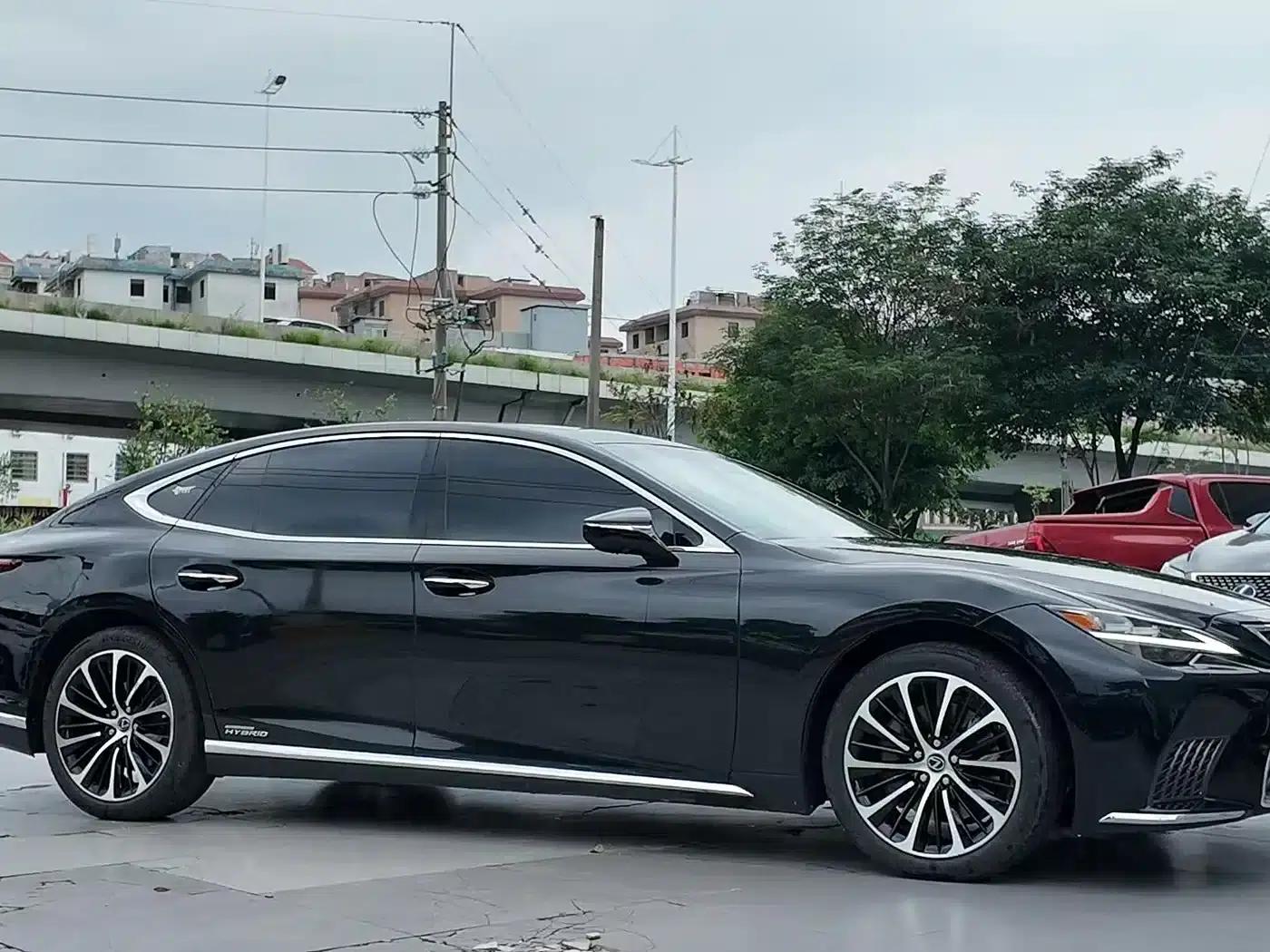 Lexus LS 500h Executive Edition 2021 — миниатюра 2