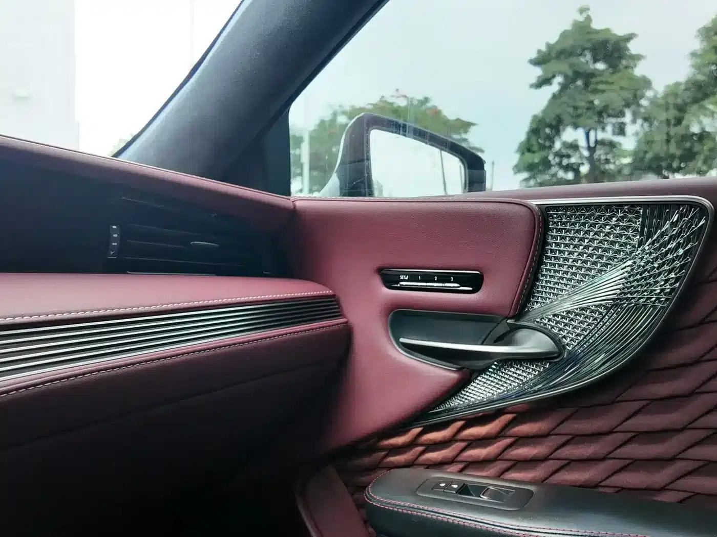 Lexus LS 500h Executive Edition 2021 — миниатюра 5