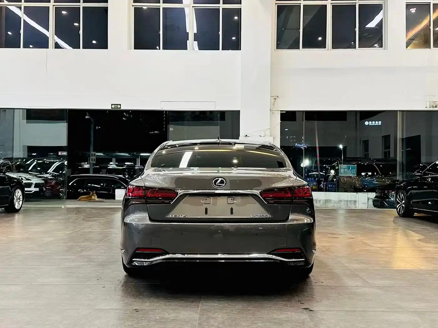 Lexus LS 2021 500h Luxury Edition — миниатюра 5