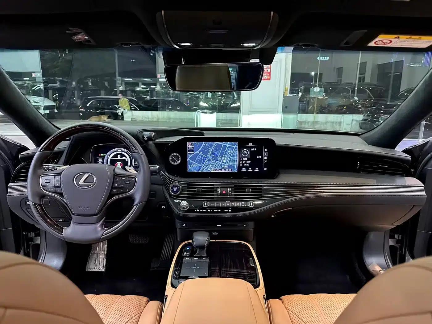 Lexus LS 2021 500h Luxury Edition — миниатюра 8