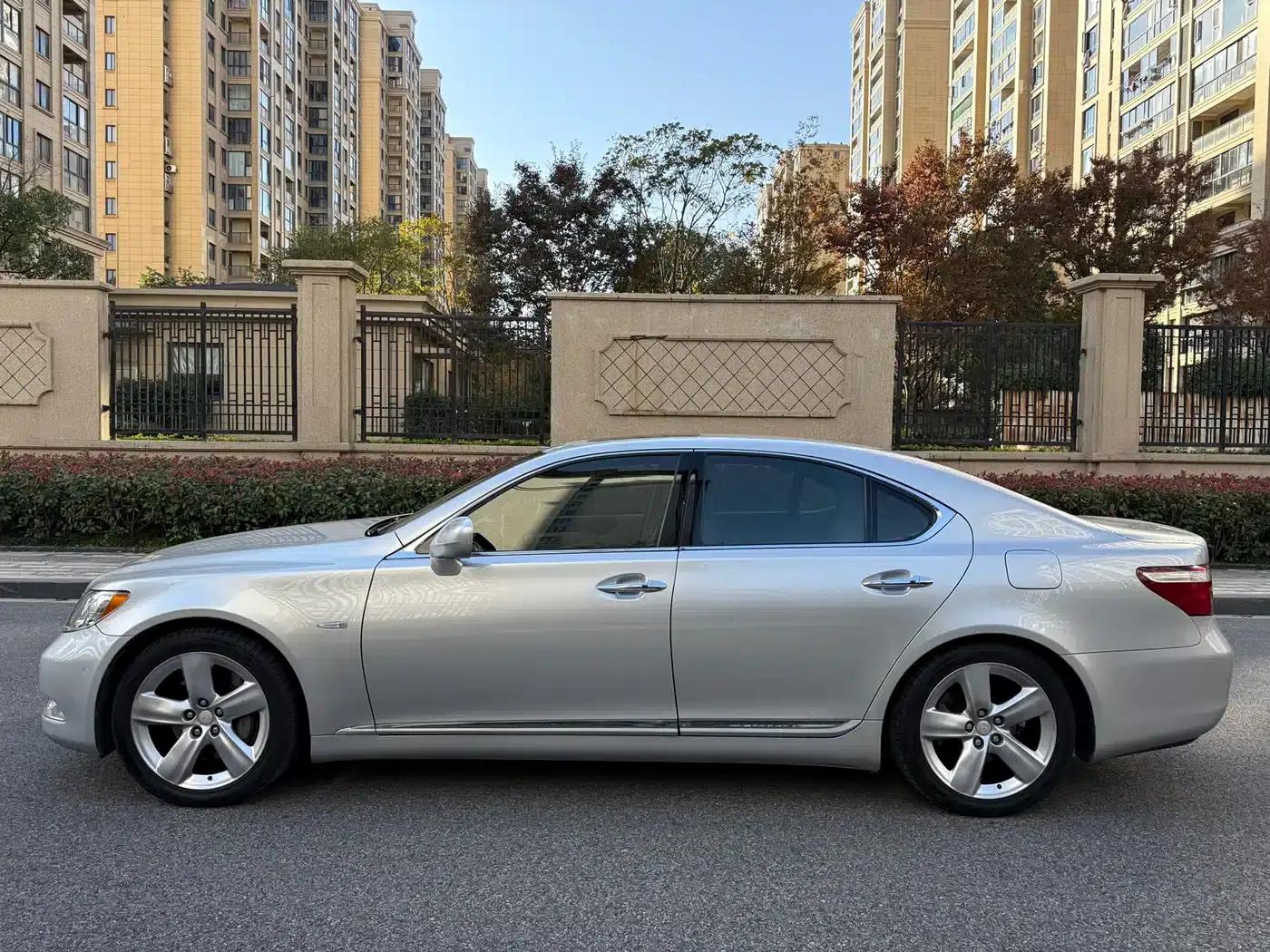 Lexus LS 2006 460L — миниатюра 7