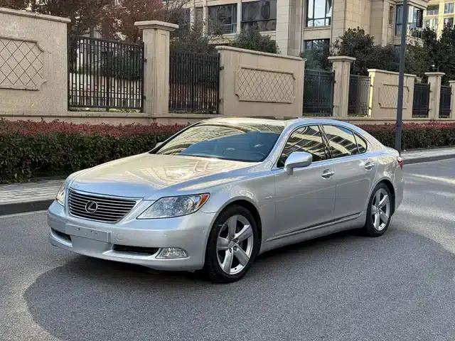 Lexus LS 2006 460L