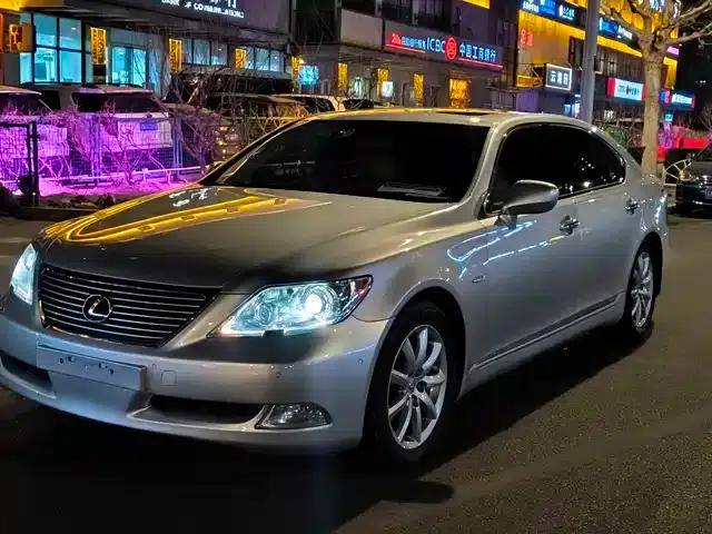 Lexus LS 2006 460L