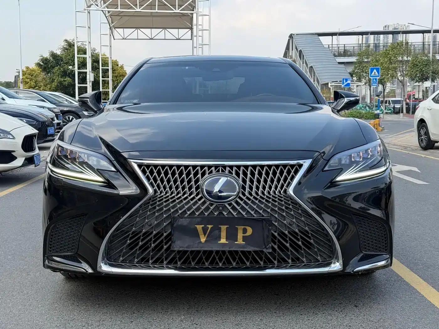 Lexus LS 500h Executive Edition 2021 — миниатюра 2