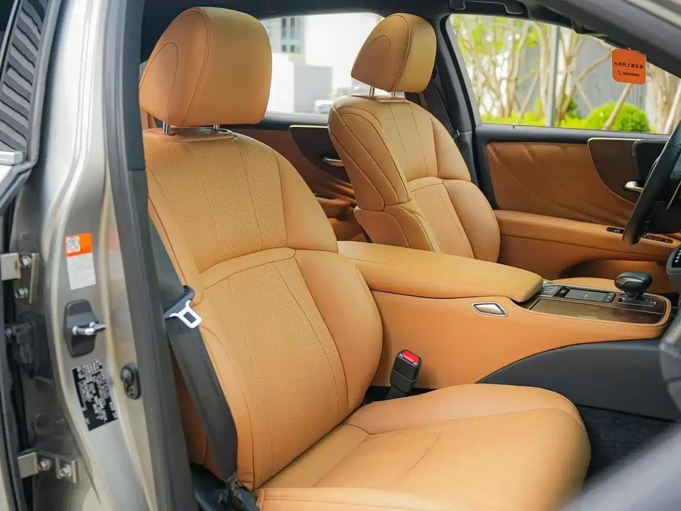 Lexus LS 2021 500h Premium Edition — миниатюра 13