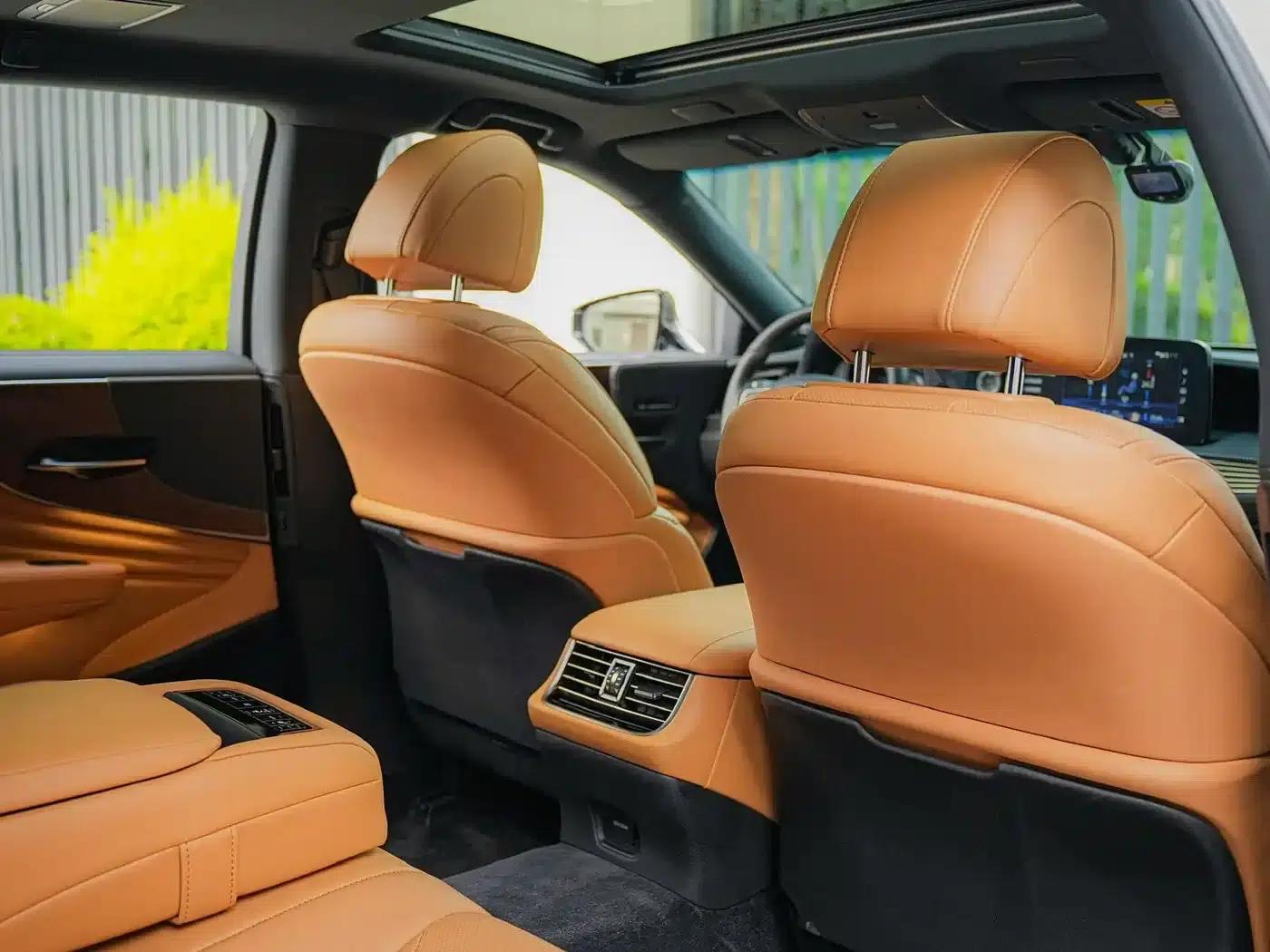 Lexus LS 2021 500h Premium Edition — миниатюра 14