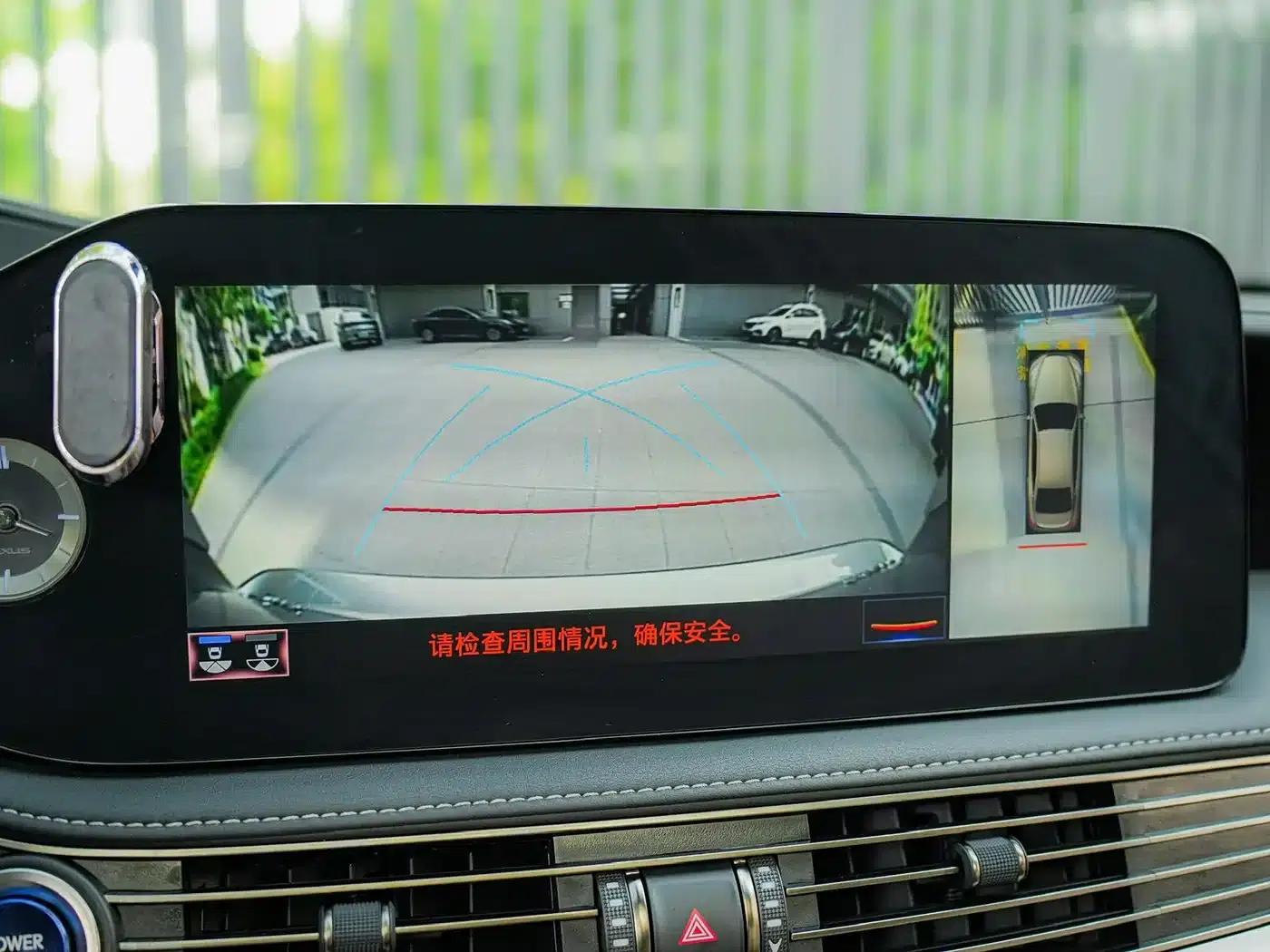 Lexus LS 2021 500h Premium Edition — миниатюра 24