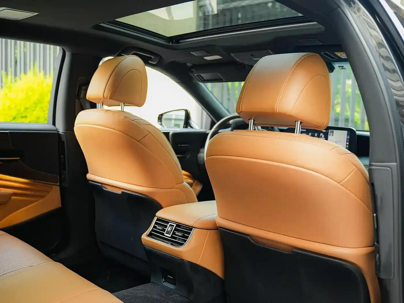 Lexus LS 2021 500h Premium Edition — миниатюра 14