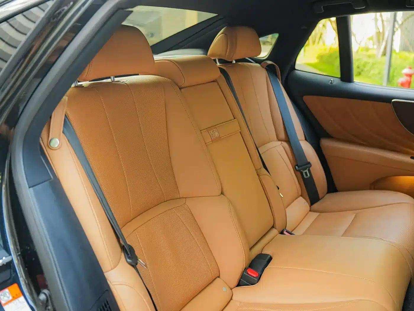 Lexus LS 2021 500h Premium Edition — миниатюра 16