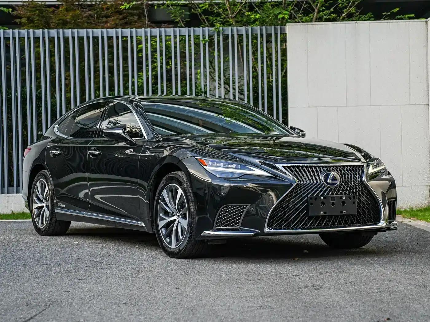 Lexus LS 2021 500h Premium Edition — миниатюра 3