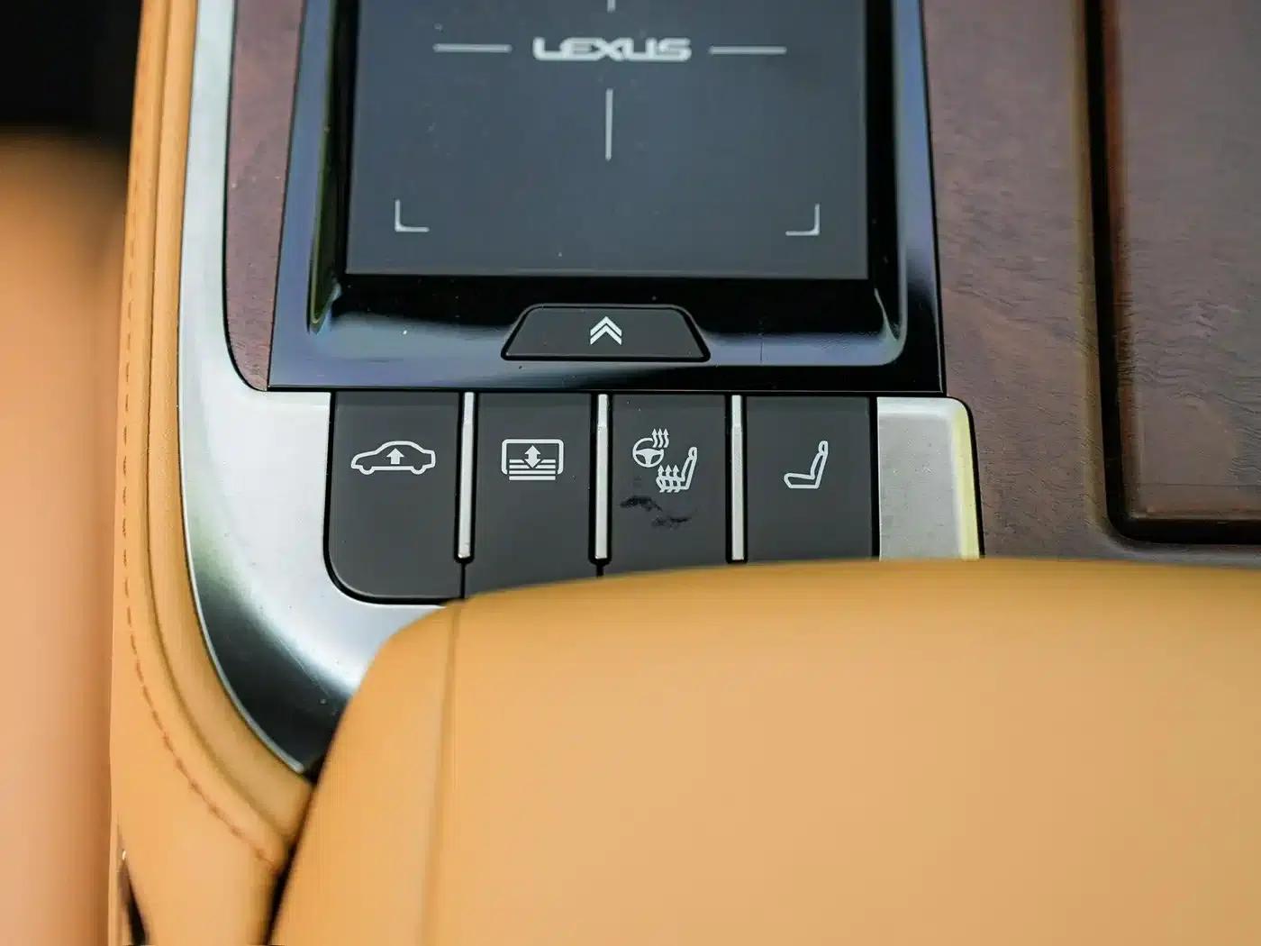 Lexus LS 2021 500h Premium Edition — миниатюра 21