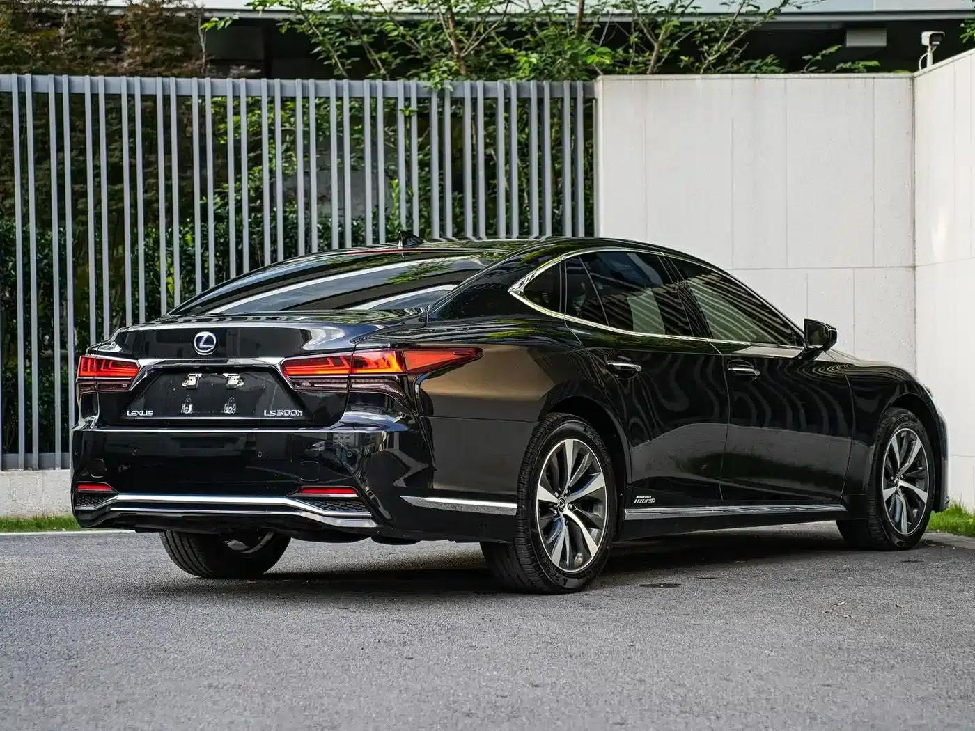 Lexus LS 2021 500h Premium Edition — миниатюра 4