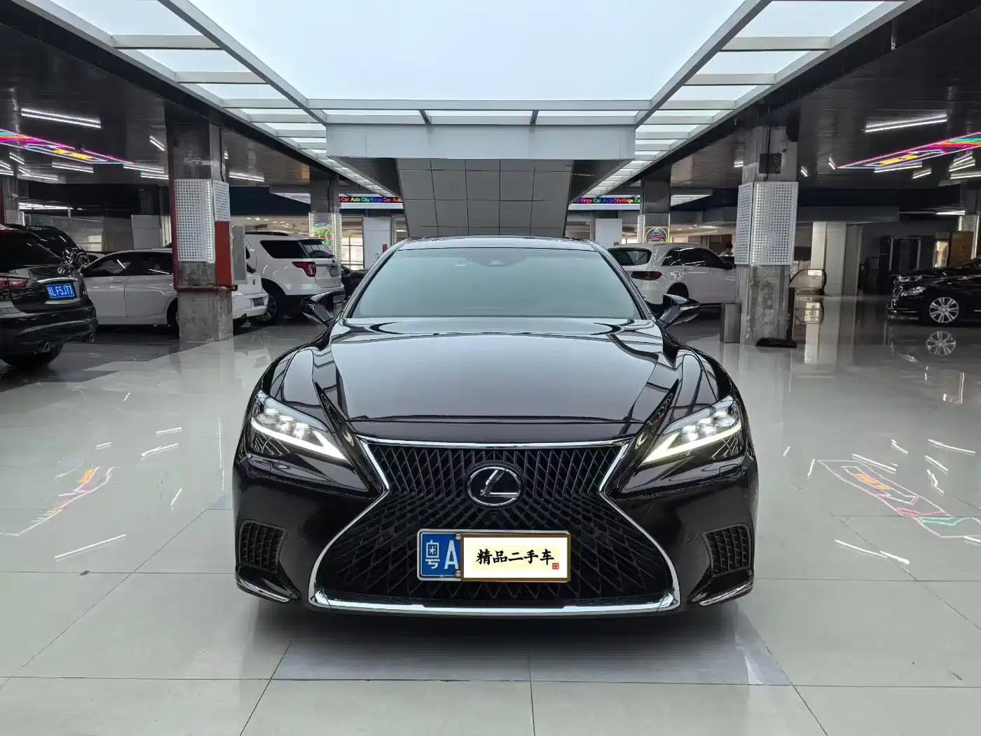 Lexus LS 2021 500h Luxury Edition — миниатюра 1
