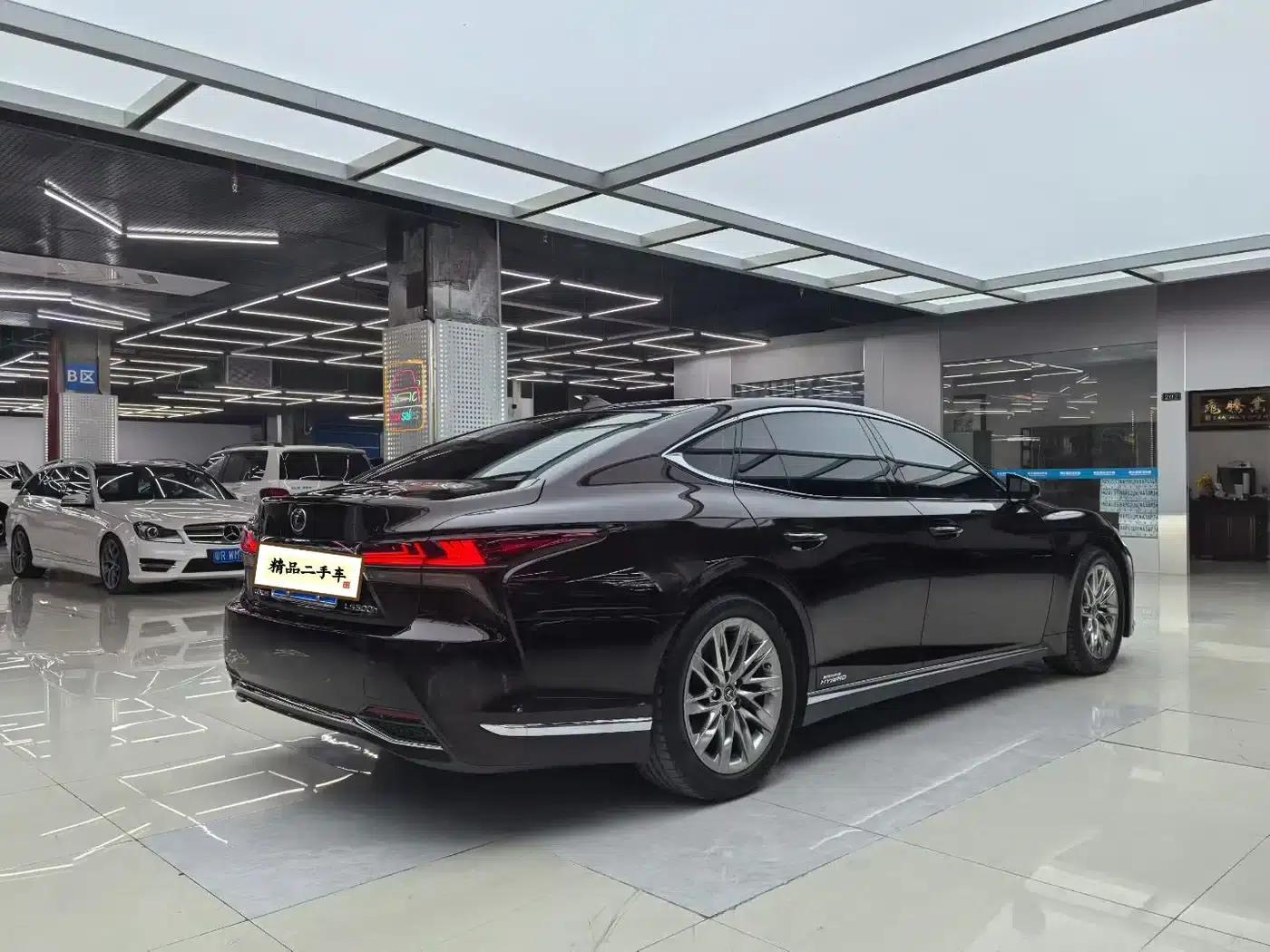 Lexus LS 2021 500h Luxury Edition — миниатюра 3