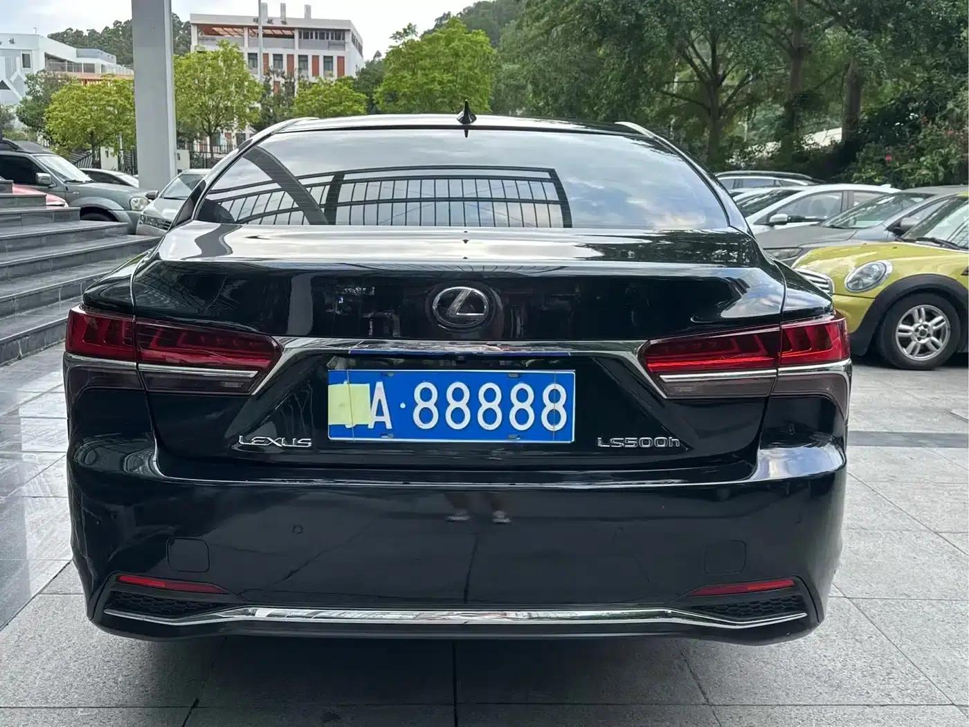Lexus LS 2018 500h Executive Edition (China V emission standard) — миниатюра 8